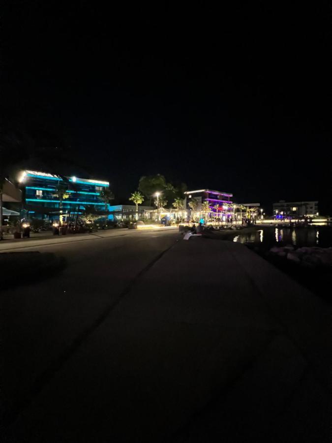 Black Pearl โนวาลยา ภายนอก รูปภาพ